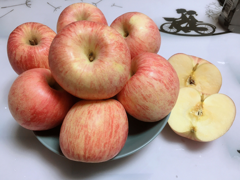 正宗烟台红富士大量供应