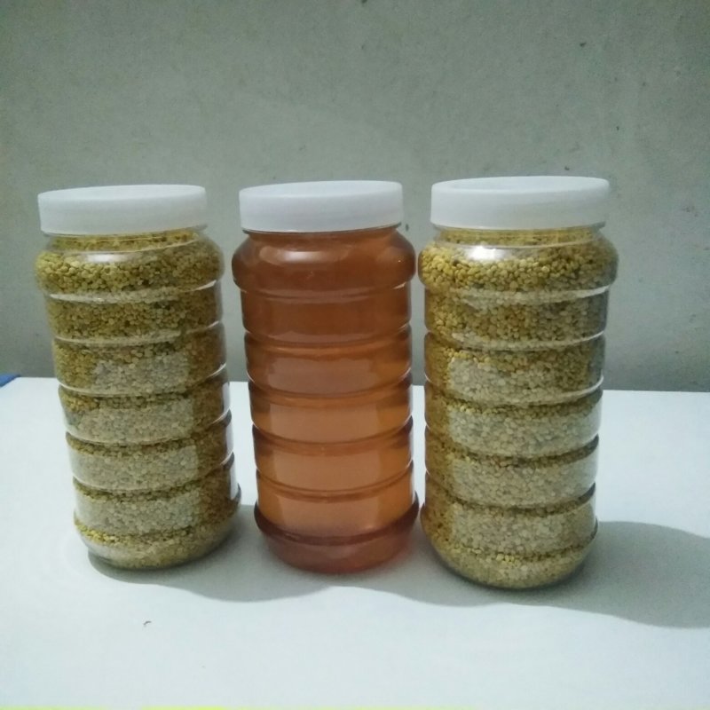蜂蜜：槐花蜜、荆花蜜、油菜花蜜、益目草蜜、百花蜜，本分的