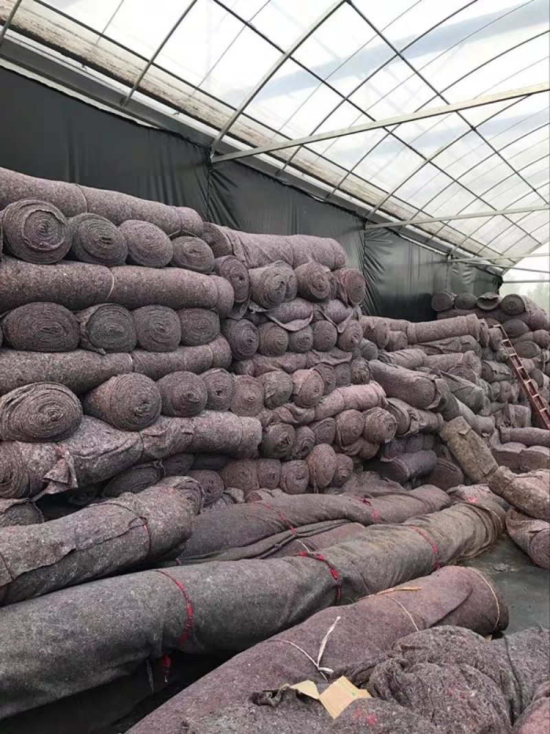 毛毡土工布工程布黑色公路养护保湿防寒家具包装毯大鹏保温被