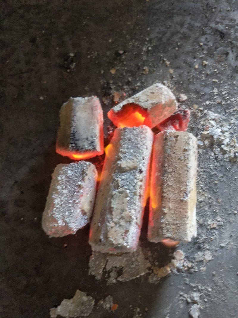 新疆兰碳木炭