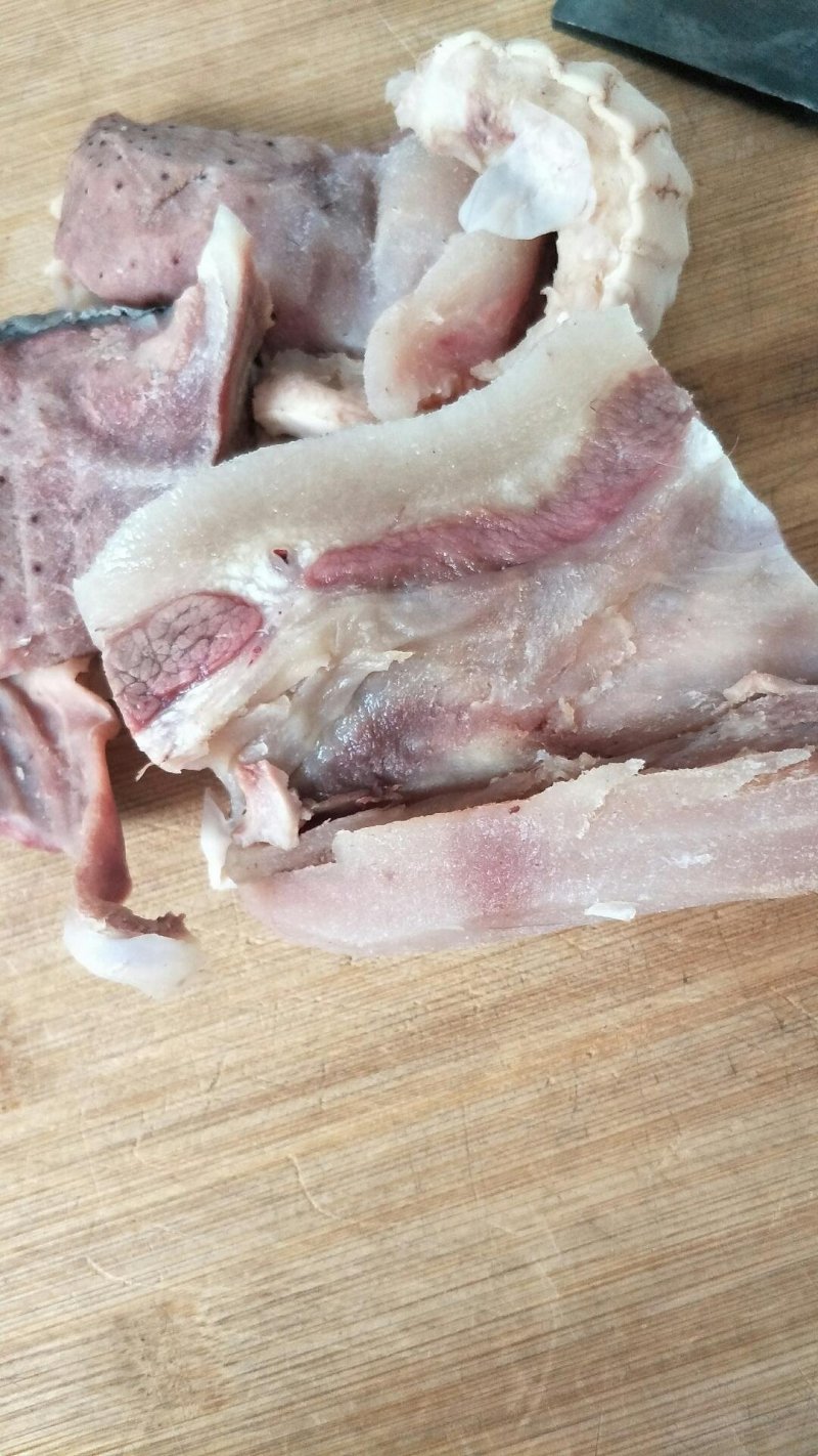 批发贤通全熟牛杂山西吕梁黄牛带皮黄牛肉牛脸肉牛头肉包