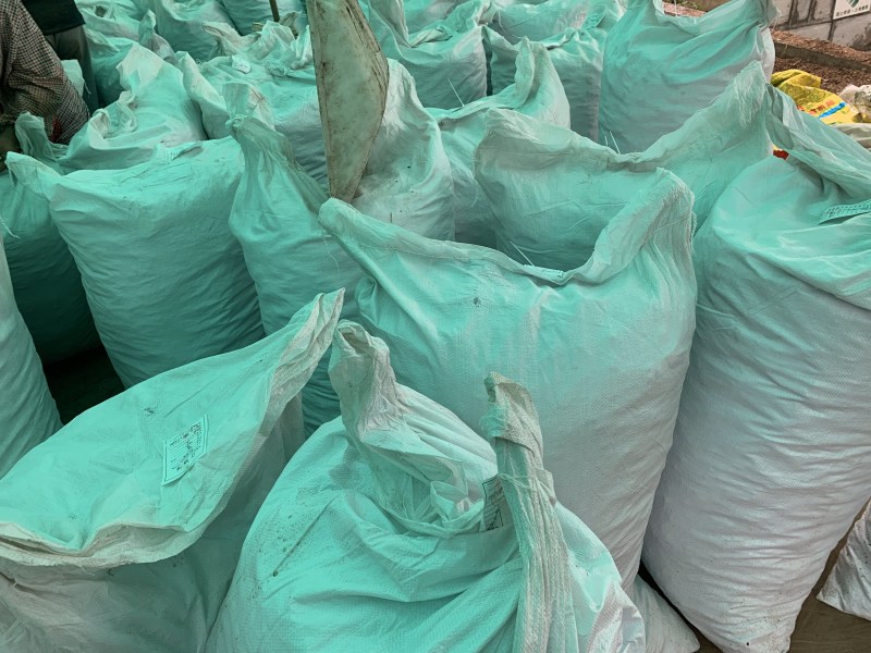 牡丹皮，货好量大，达到国家标准，制药厂投料
