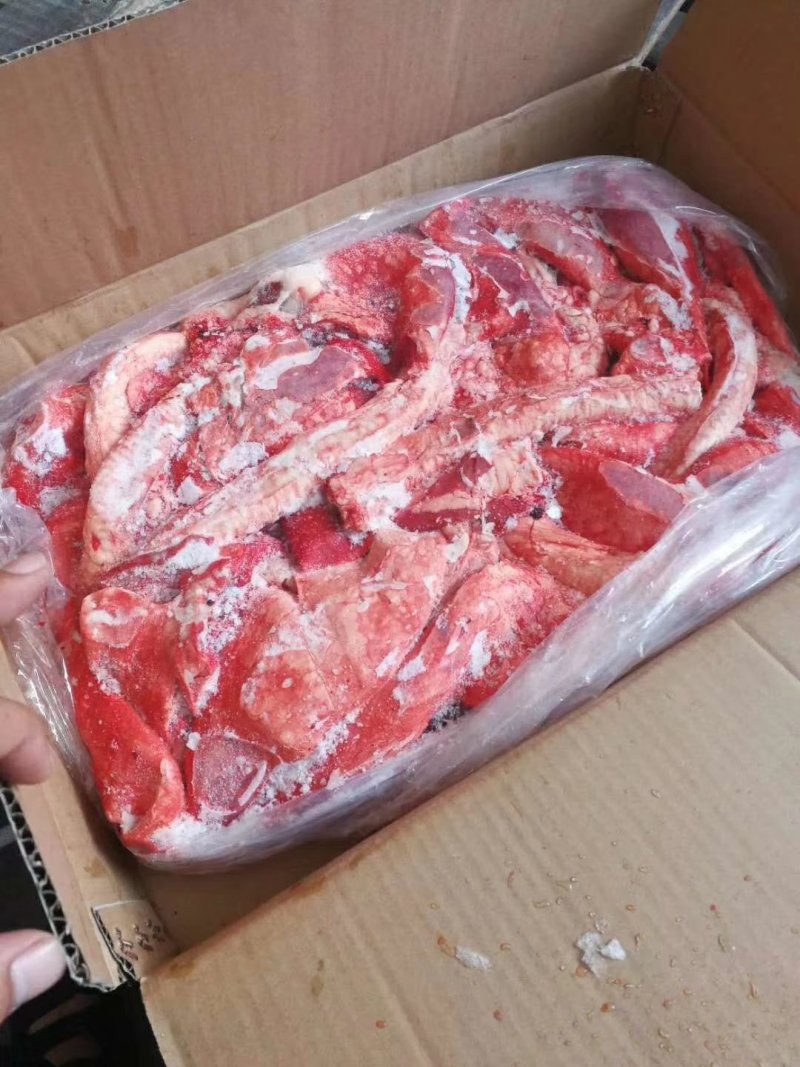 内蒙古草原领头羊羊心肺，羊副，心肺连体，颜色新鲜