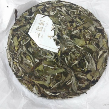 福鼎白茶牡丹饼茶300g一饼2019年份