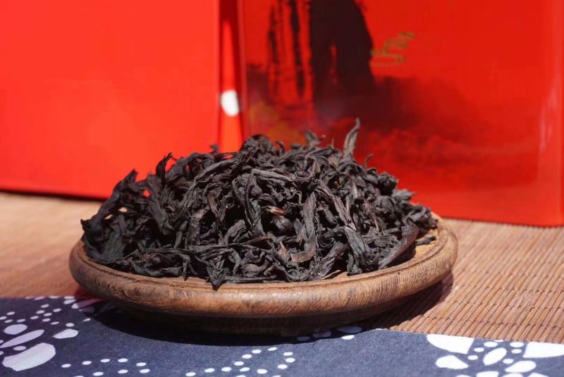 武夷岩茶浓香高山好茶铁罐装搭配手提袋