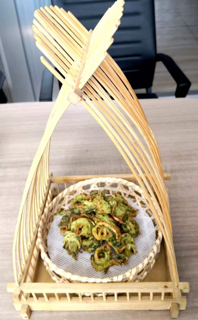 翡翠萝卜松