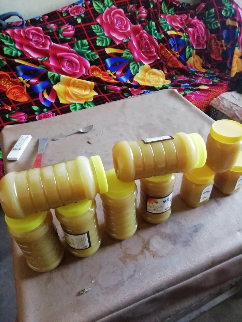 自己养的百花蜜，没有任何添加剂，可检测