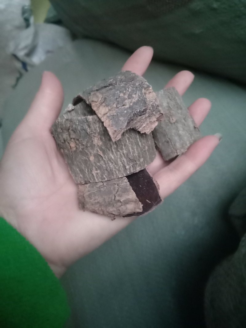 杜仲皮厚的薄的炒的多种规格一手货源保证质量