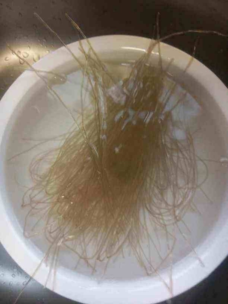 四川红薯粉条，纯手工红薯粉条，厂家直接供应，质量保证