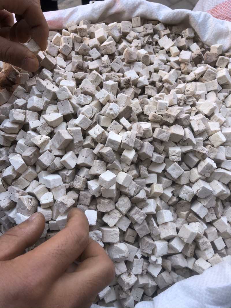 茯苓中药材野生白土茯苓粉块丁