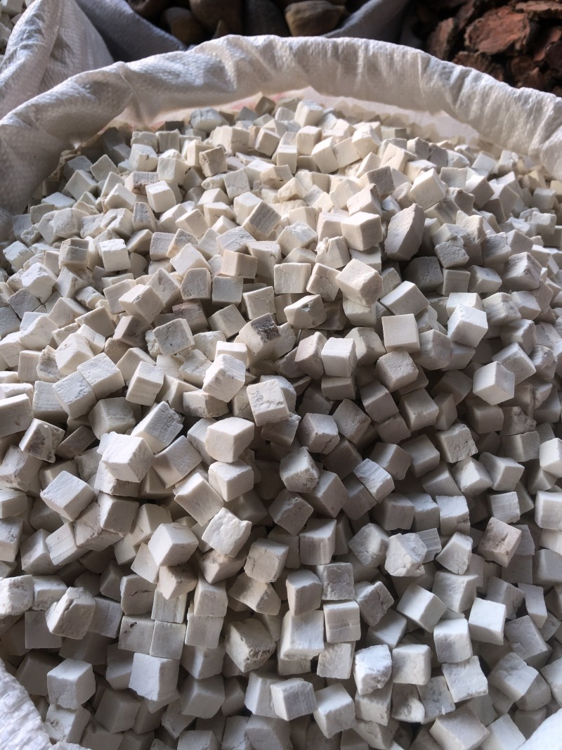 茯苓中药材野生白土茯苓粉块丁