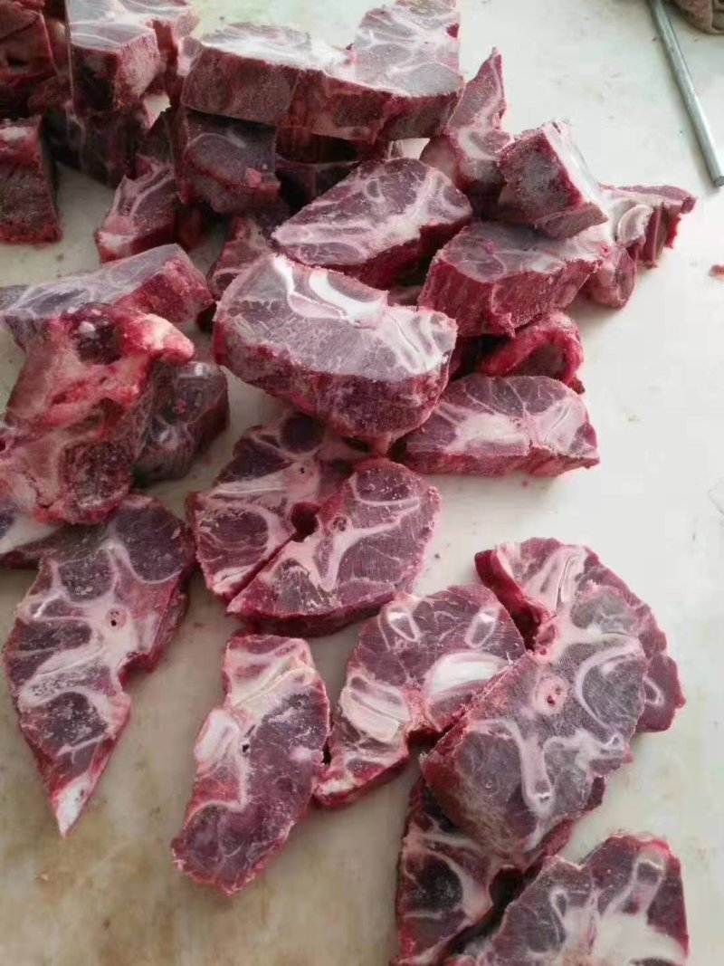 多肉纯干牛脖骨量大更优惠