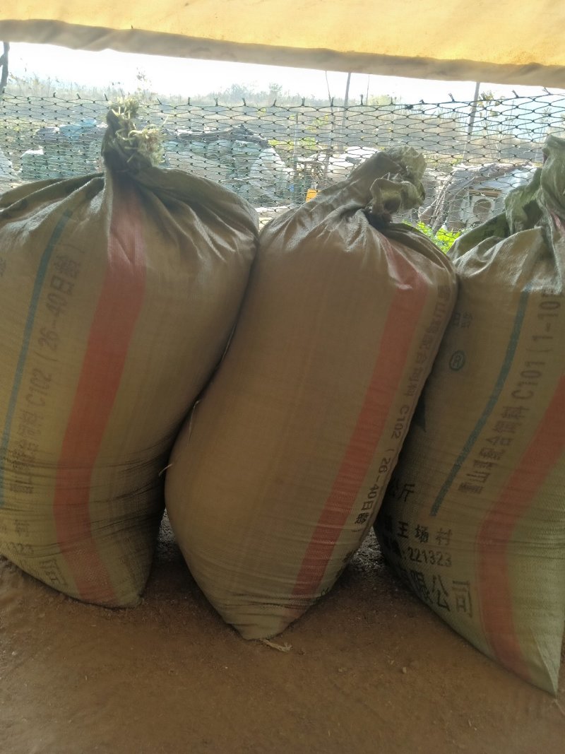 稻壳鸡粪，大量供应，提供物流配送欢迎种植大户联