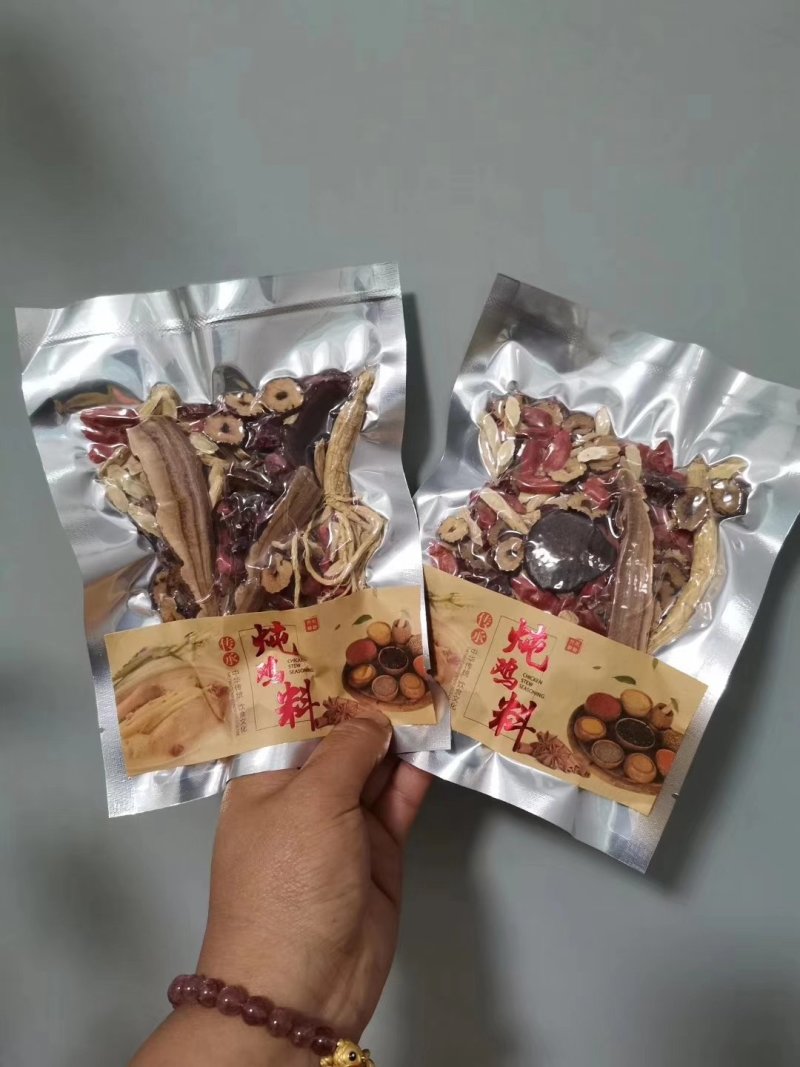煲汤料。炖鸡料，灵芝片，鹿茸片，鹿鞭片，小白参