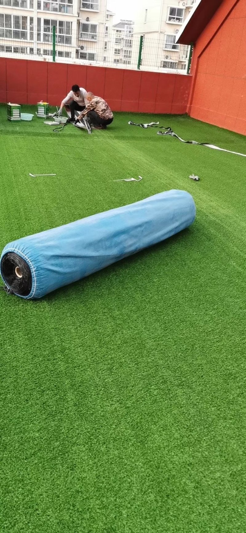 3.0公分普通背胶，网格背胶，加密背胶球场草坪质深三草坪