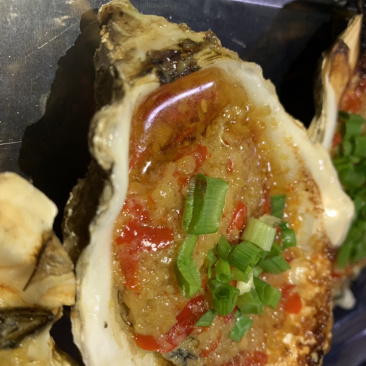 生蚝乳山生蚝，肉质饱满