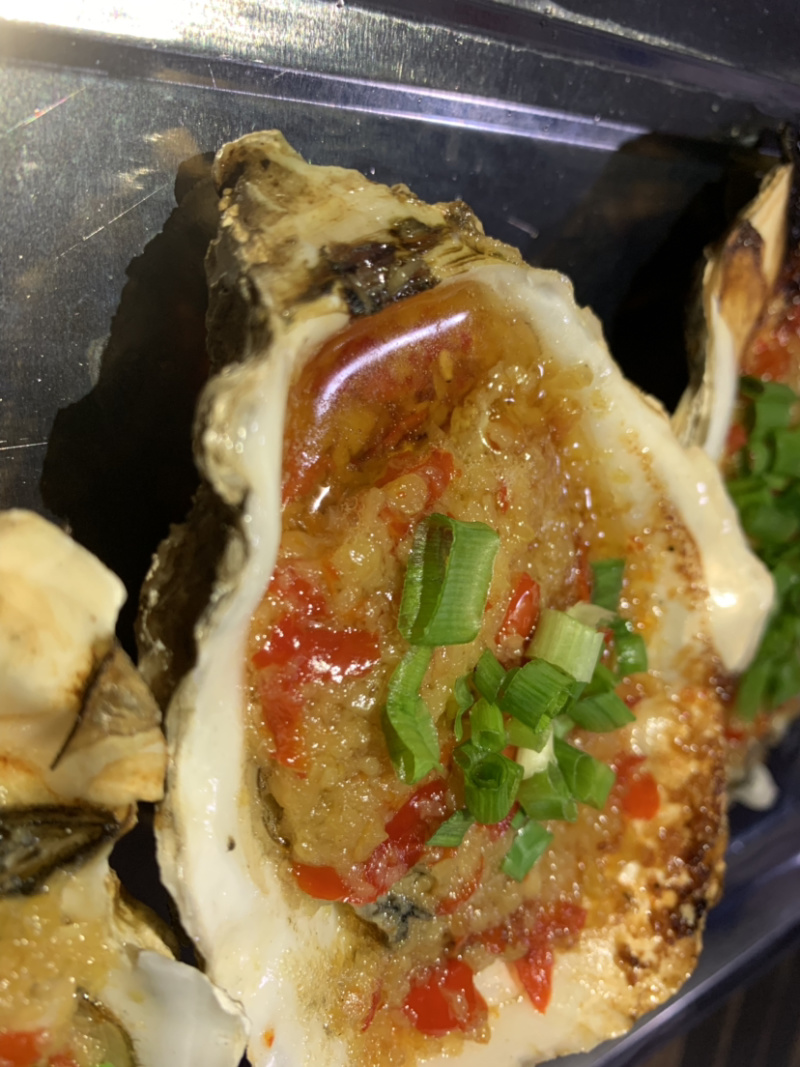 生蚝乳山生蚝，肉质饱满
