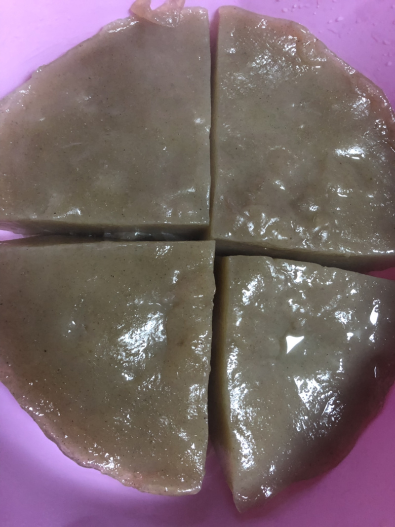 普通魔芋精粉，产量一般。价格25/斤，量大有优惠