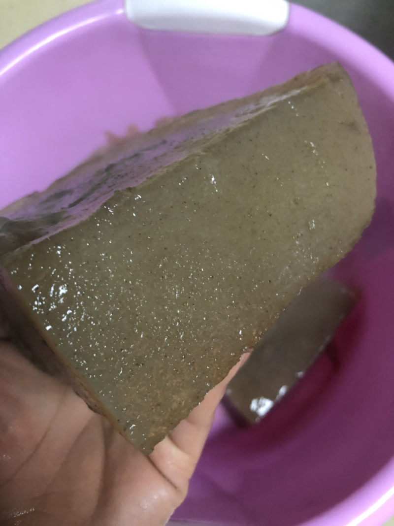 普通魔芋精粉，产量一般。价格25/斤，量大有优惠