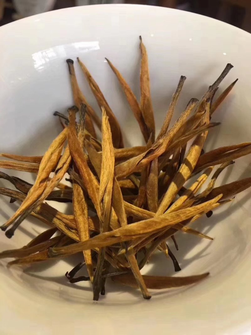 云南滇红茶新茶红茶凤庆大金针