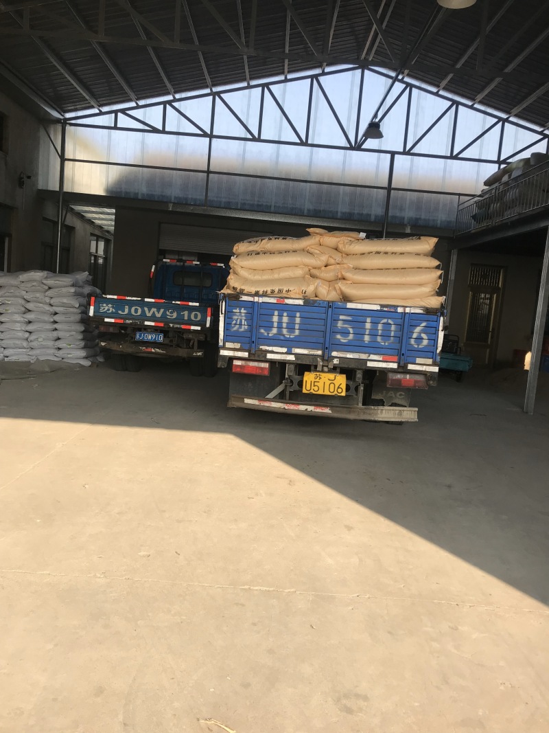 【推荐】常年供应各年龄段的长毛兔饲料，肉兔饲料保质保量