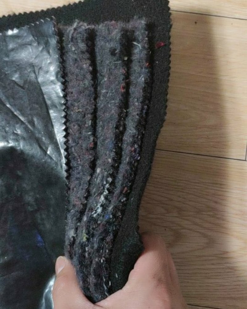 五层防雨棉被一层防雨覆膜毡三层棉芯一层黑毛毡