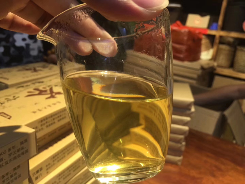 （一件代发）梧州六堡茶2017年老茶婆砖