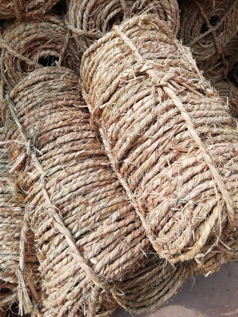 稻草草绳防寒保暖大小树苗包装土球，使用方便经济实惠环保