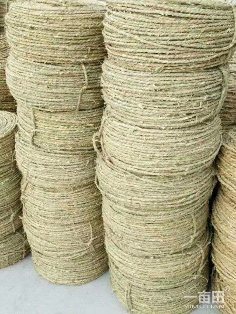 草绳草绳草帘打包绳好绳，，各种规格，，产地直销。济宁喻