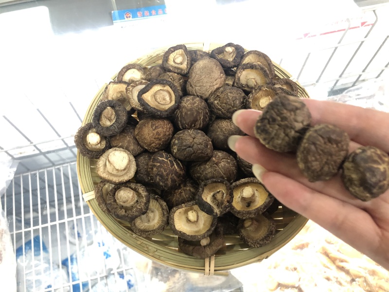 精品手选干货香菇3．0规格