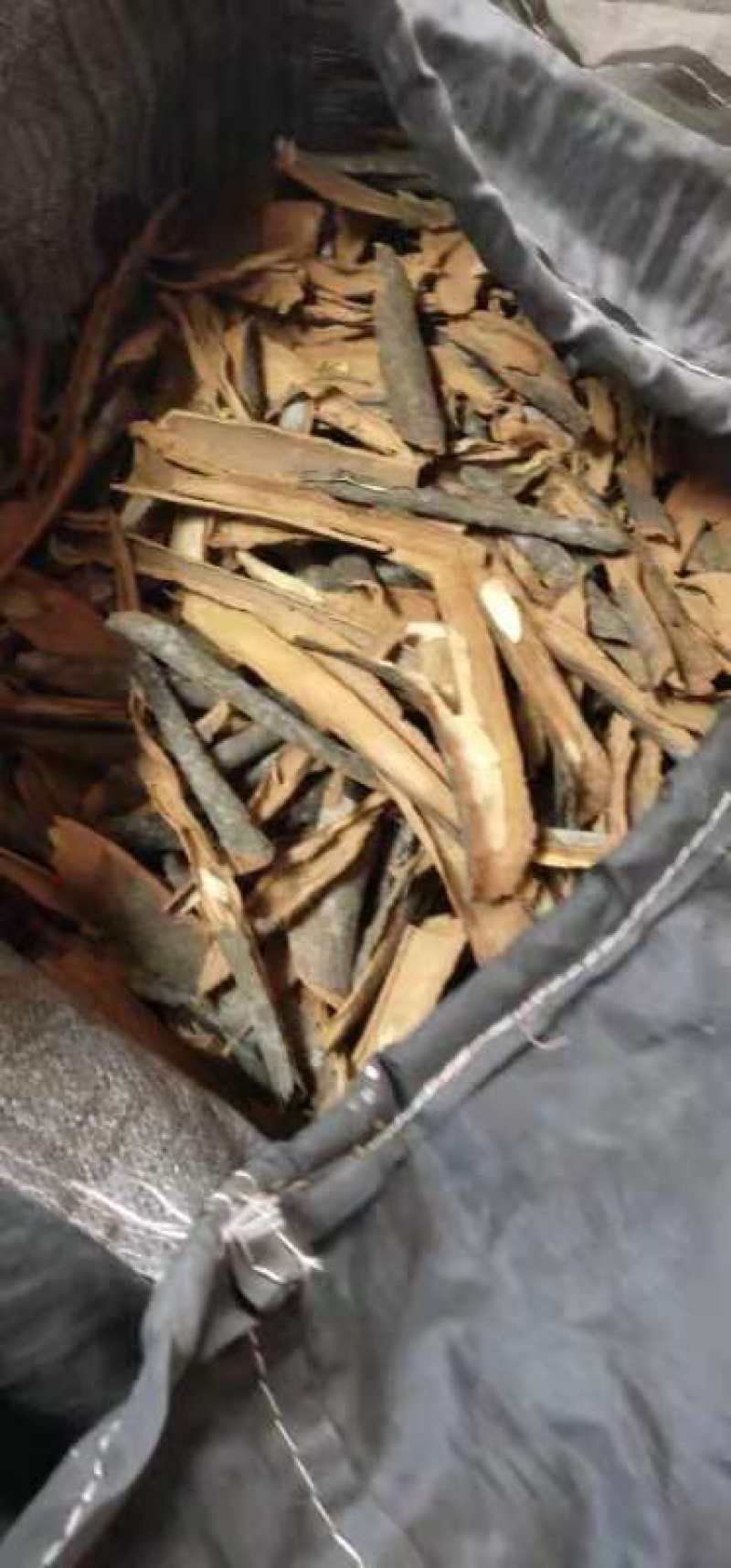 大量批发无硫足干桂皮无碎片广西梧州货源