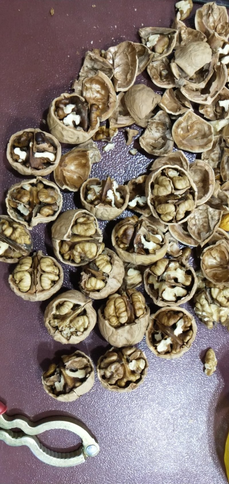 新疆核桃薄皮核桃大核桃和田阿克苏产地直销