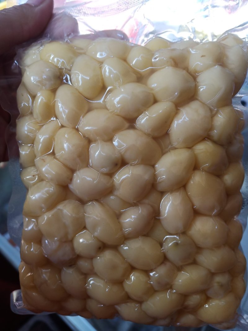 真空包装熟的去壳的银杏果
