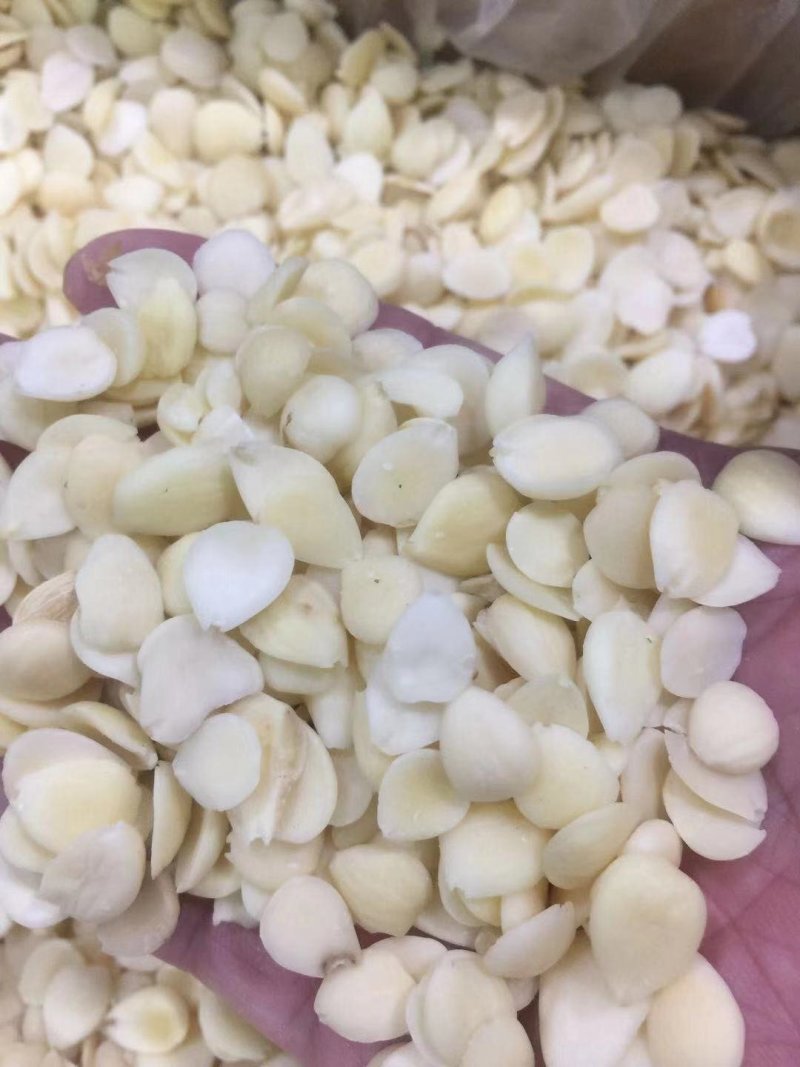 脱皮脱苦甜杏仁～做杏仁露及食品加工辅料专用料材，质量好