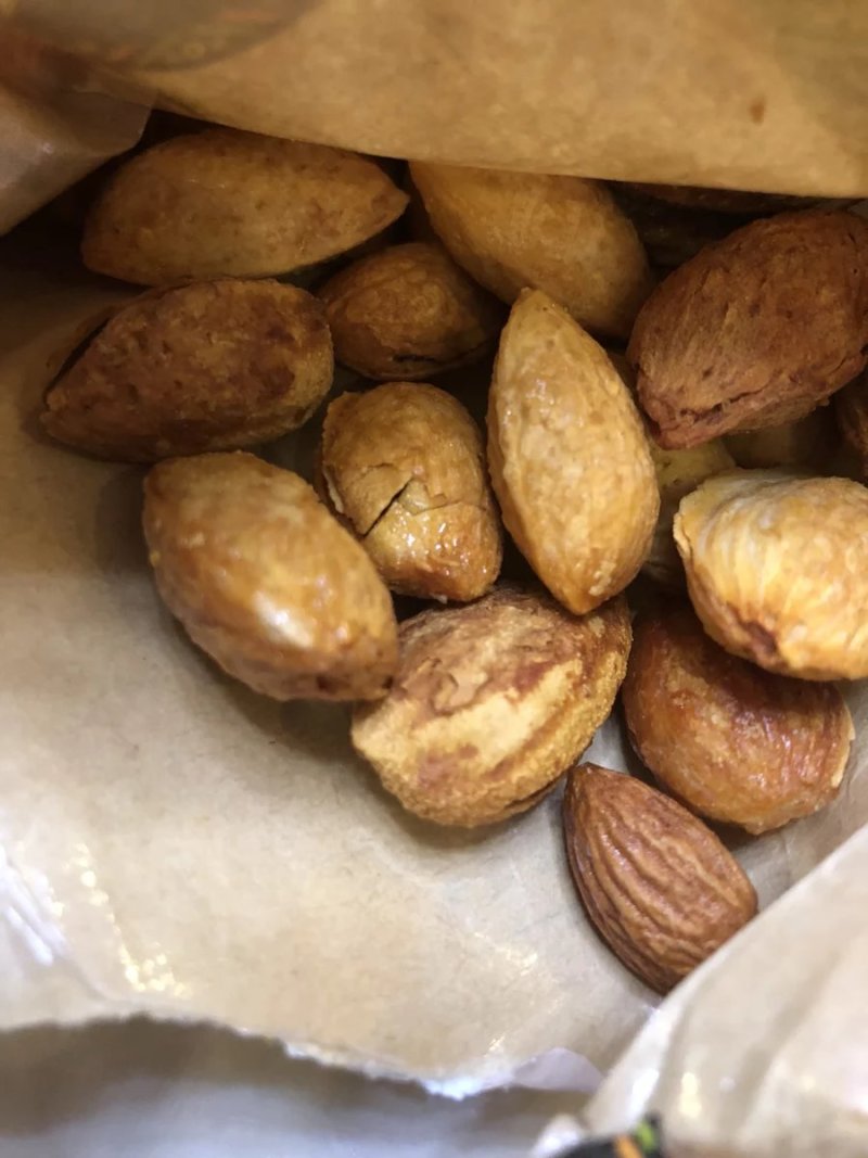 纸皮巴旦木新疆特产龙果奶油味零食250g