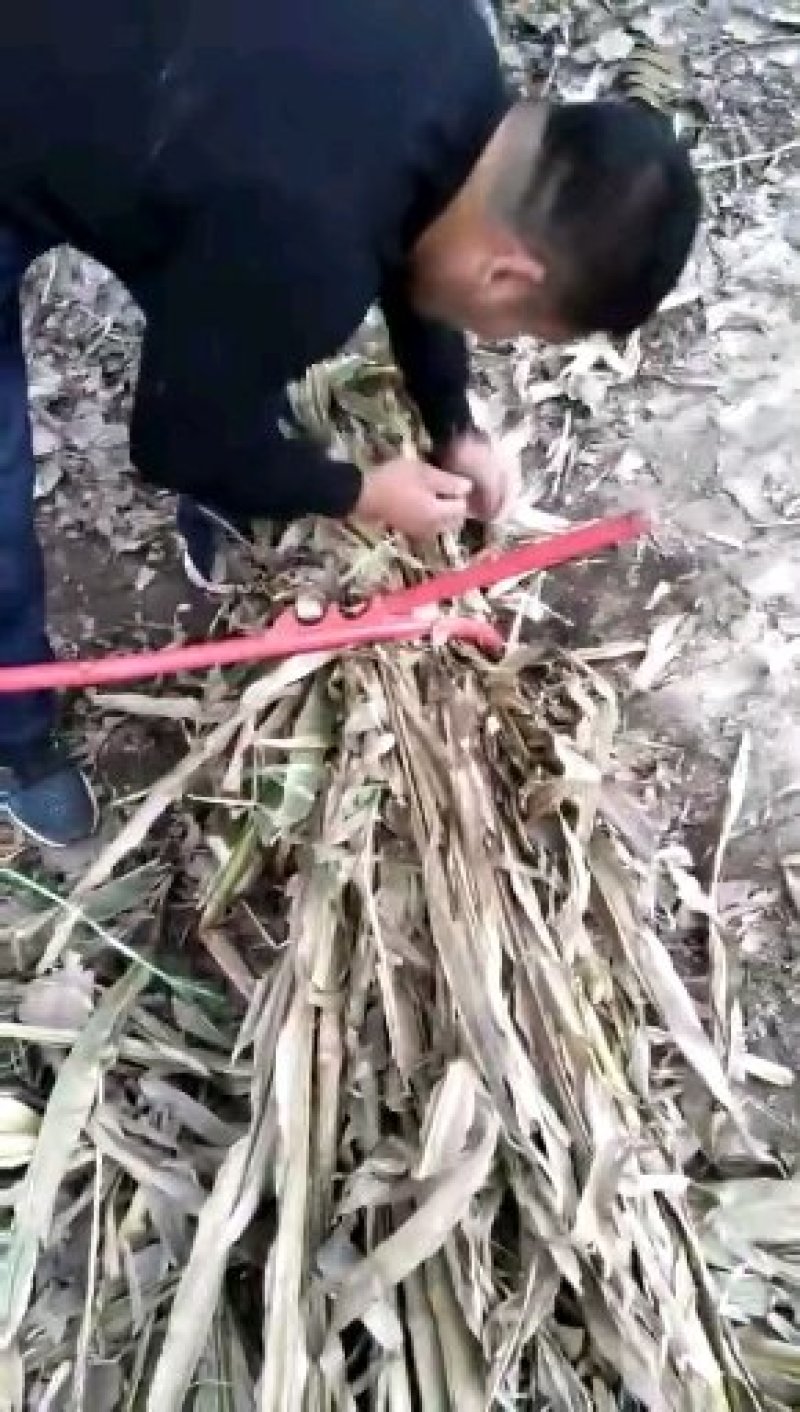 秸秆打捆机方便好使节省劳动力厂家直销价格优惠