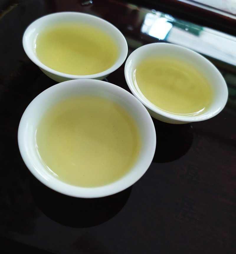 鸭屎香单枞茶生茶潮州凤凰单枞茶抽湿鸭屎香单丛生茶1袋1斤
