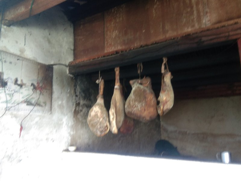 山上的火腿