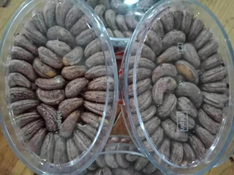 越南腰果紫皮W特大腰果越南原装虎皮炭烧盐焗腰果