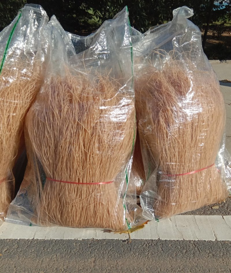 河南中牟纯手工红薯粉条，质优价廉，诚信经营，质量保证。