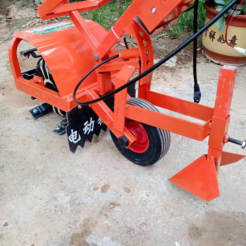 电动开沟除草一体机，电动车电池带动的