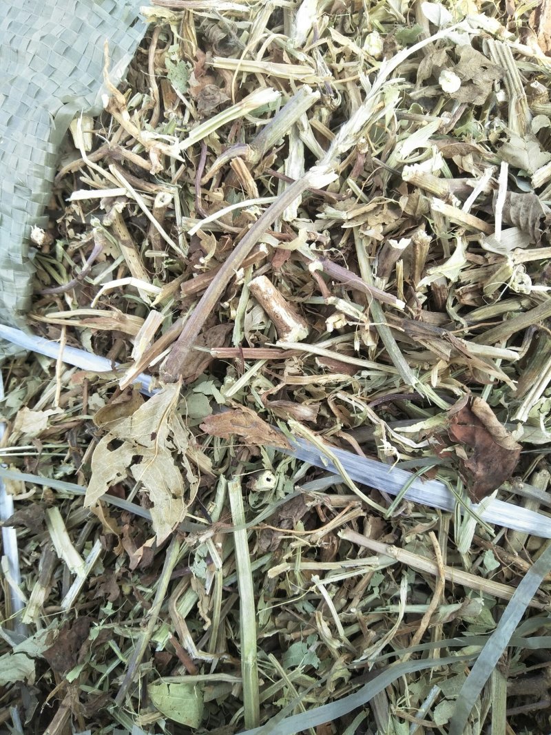 花生秧牛羊草料，长年大量供应一级，二级，三级草。