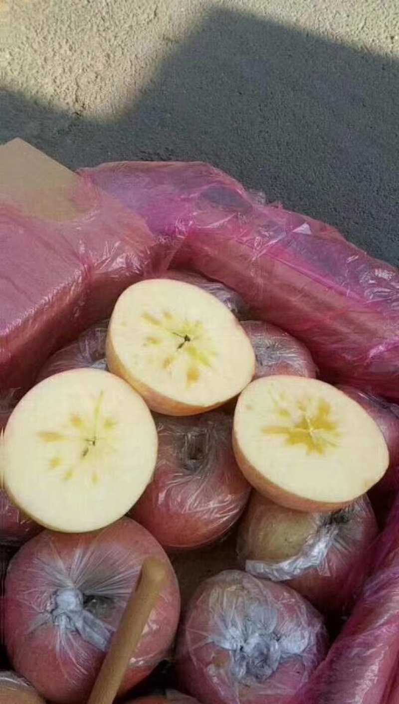 冰糖心红富士苹果脆甜《片红条红全红》