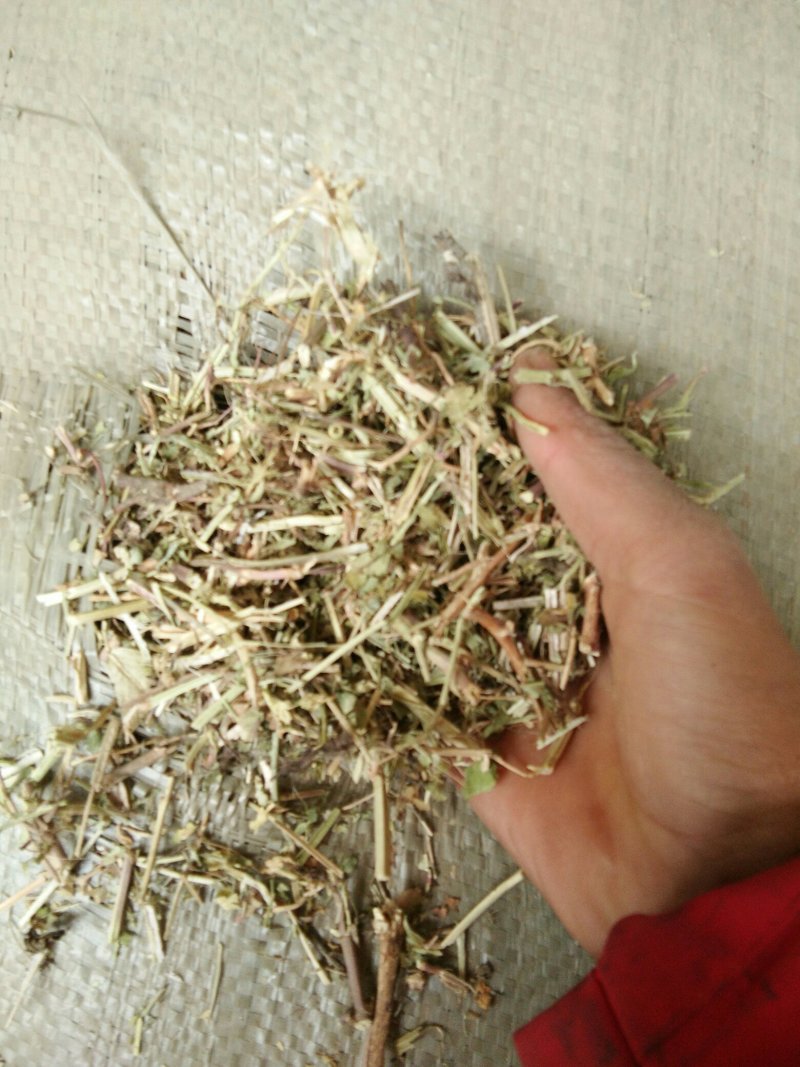 花生秧牛羊草，马兔驴优质草料，猪鹅花生秧草粉，原草