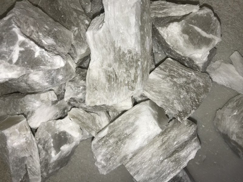 正宗湖北石膏符合医药用级别