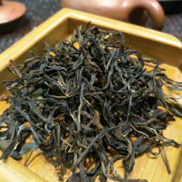 2020年六堡霜降中叶茶