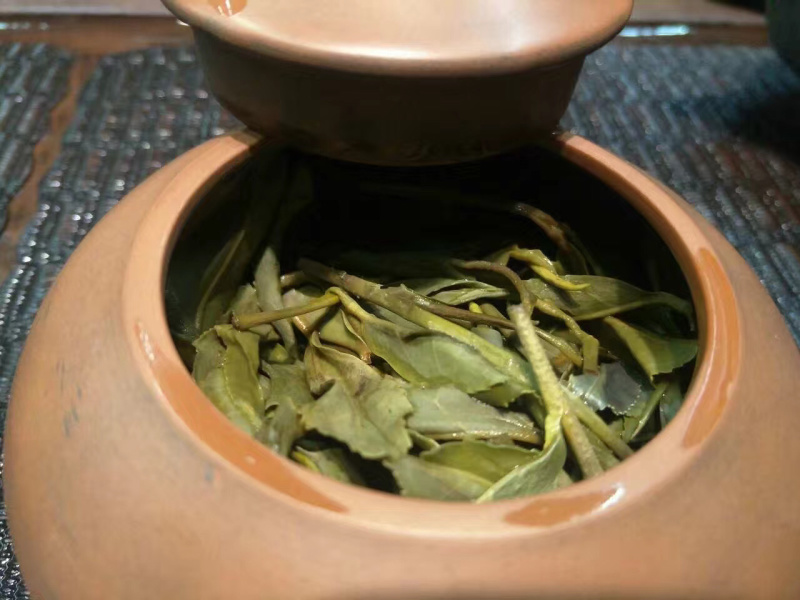 2020年六堡霜降中叶茶