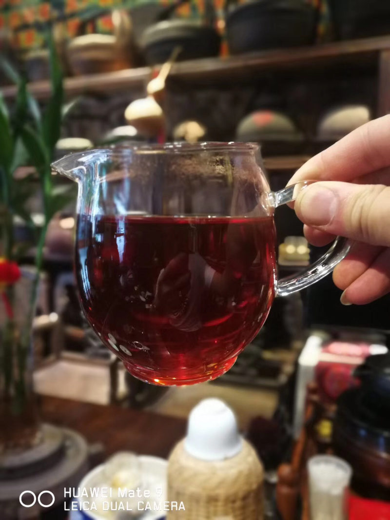 2010年六堡霜降中叶茶