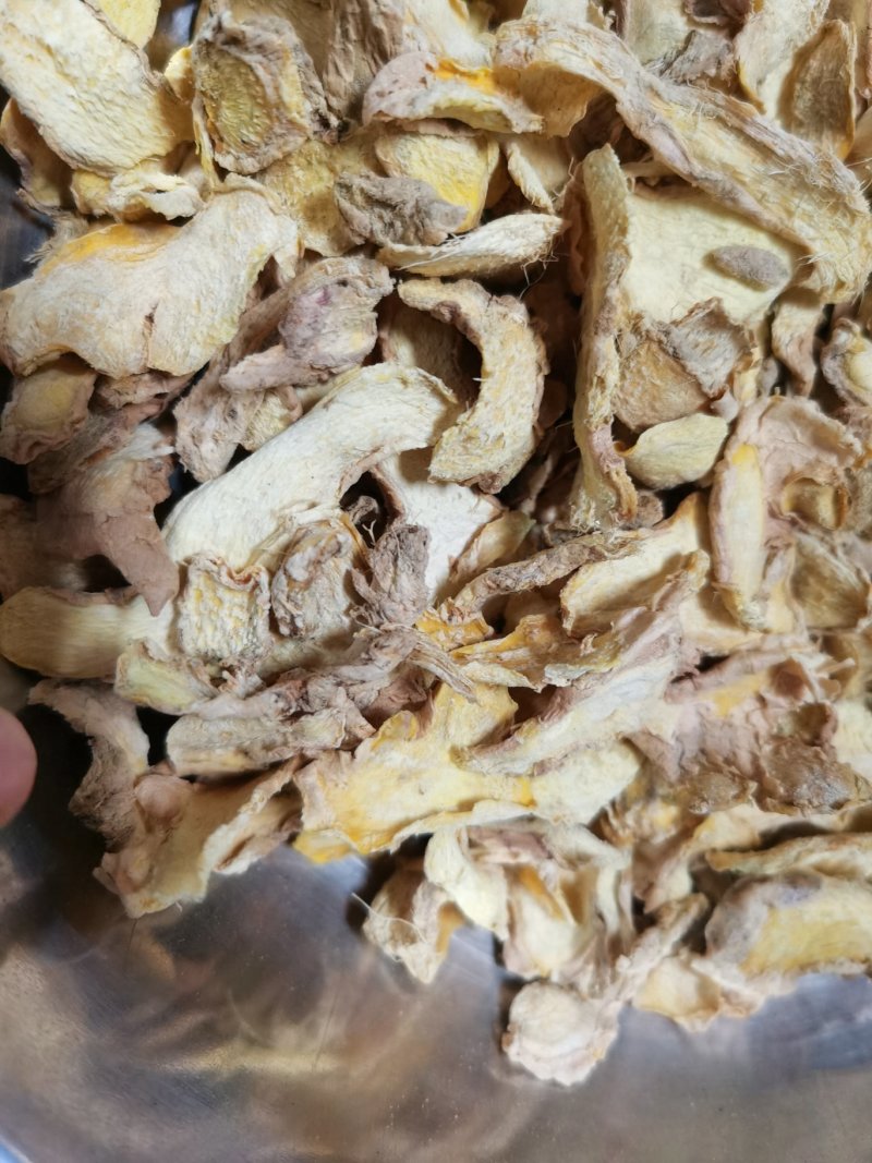云南小黄姜干姜片小黄姜片全干无硫磺食用等级