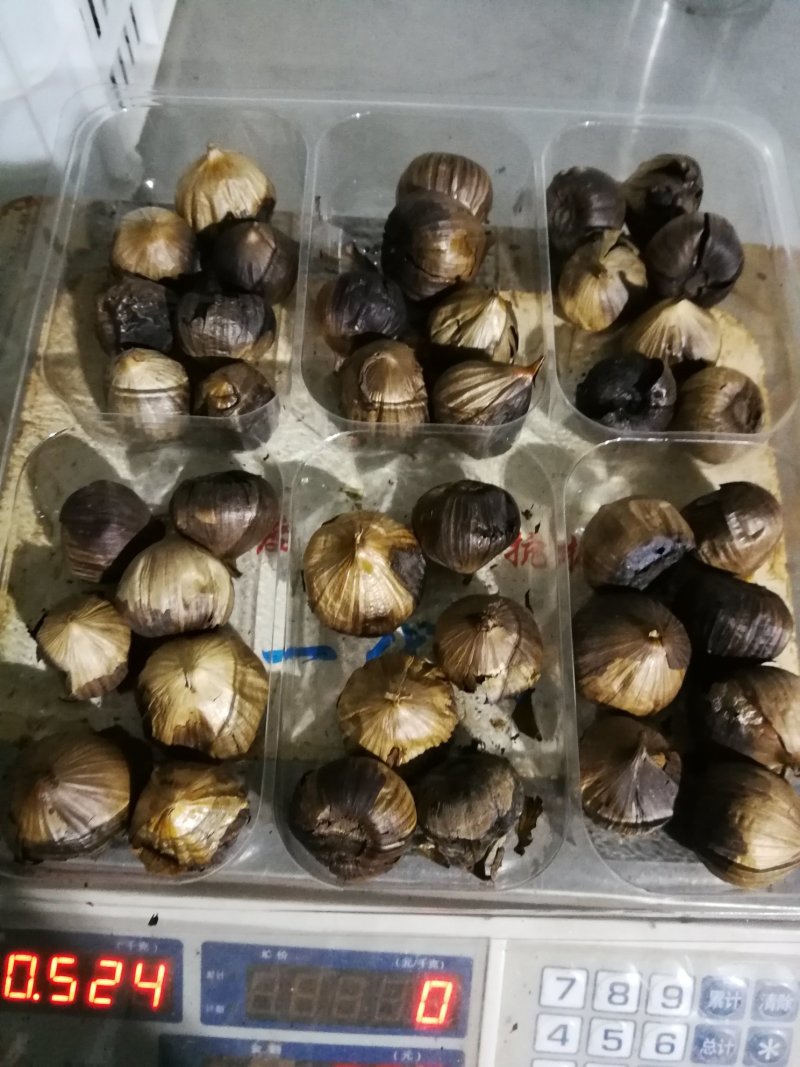 黑蒜裂皮独头黑蒜500g厂家直供可贴牌加